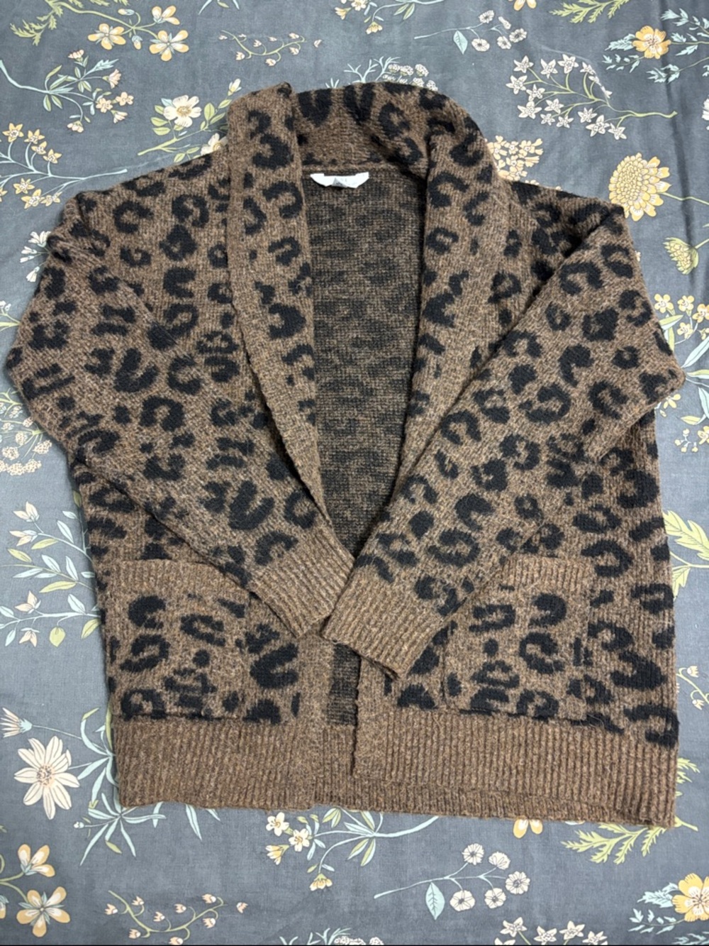 Time & Tru Leopard Print Shawl Collar Cozy Cardigan in Brown and Black Size XS